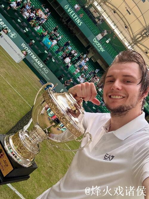 布里斯班赛莱赫卡收退赛大礼 夺生涯巡回赛第2冠 布里斯班赛莱赫卡收退赛大礼 夺生涯巡回赛第2冠